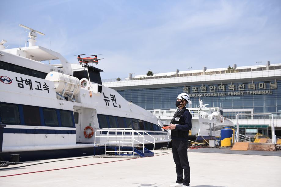 드론부터 지능형CCTV까지 …   한국해양교통안전공단(KOMSA), 신기술로 여객선 안전운항관리 이미지